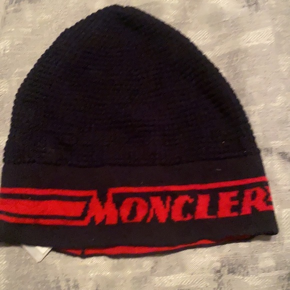 Moncler bubble coat Worn once Brand new Condition - Picture 3 of 4